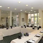 ビクトリア　ホテル 4* ミンデン