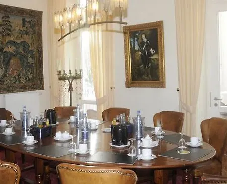Victoria 4*
