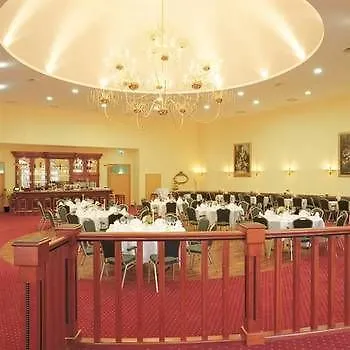 Victoria Hotel 4*